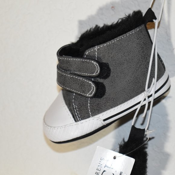 NWT | Velcro Sneakers | 3-6 - Picture 3 of 5